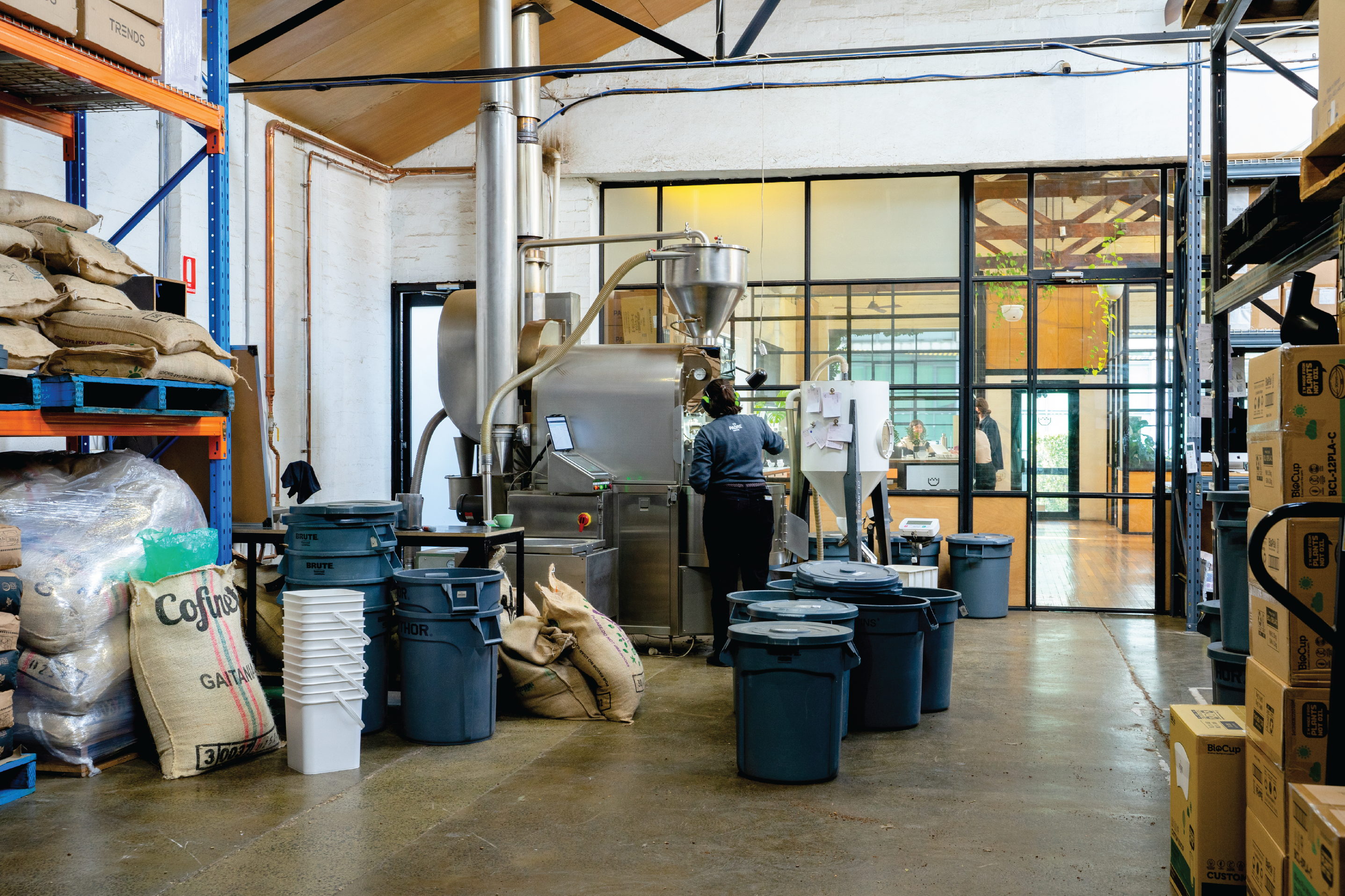 Padre Roaster Roasting Coffee